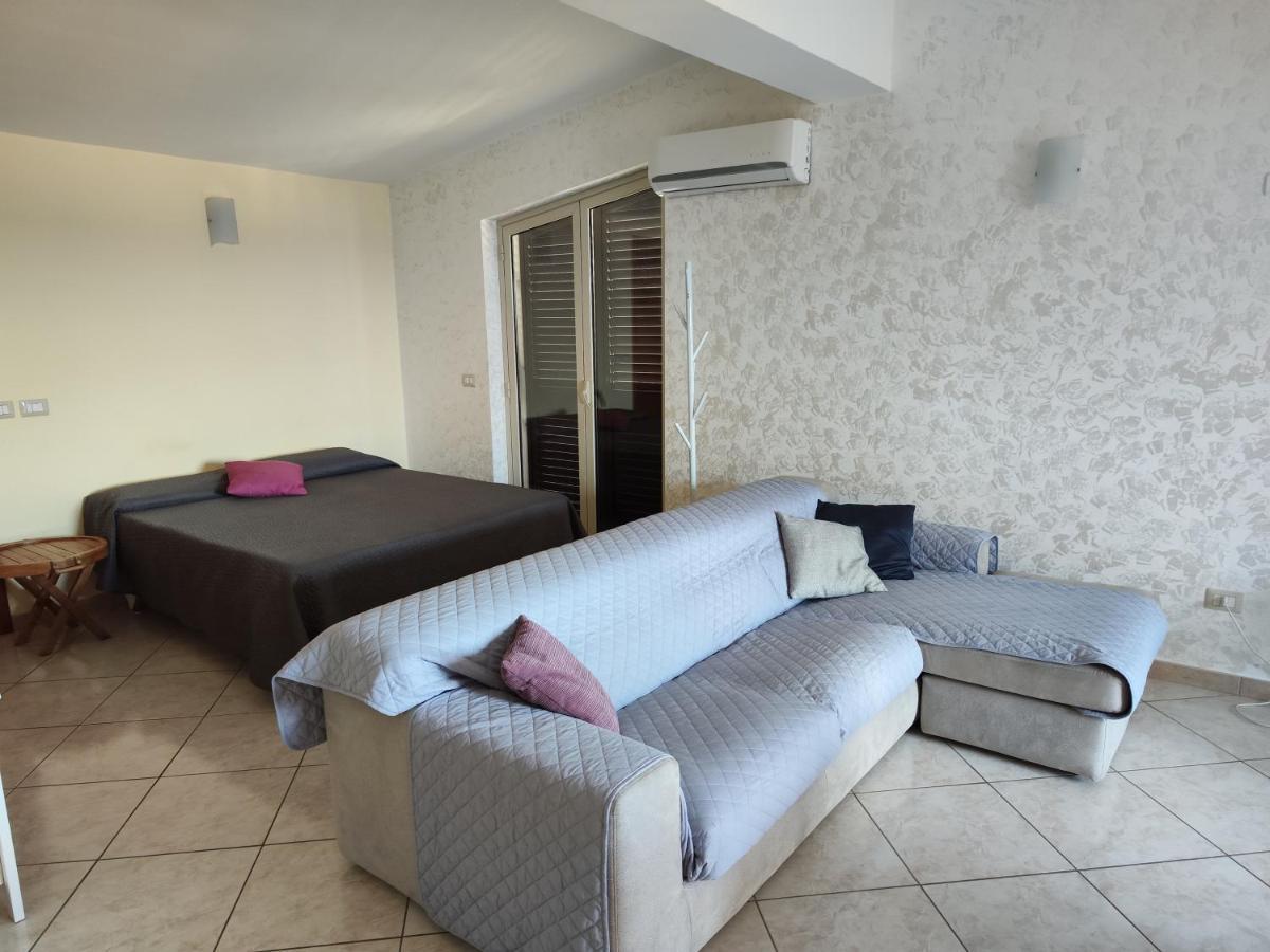 Casa Carmelo Appartement Nizza di Sicilia Buitenkant foto